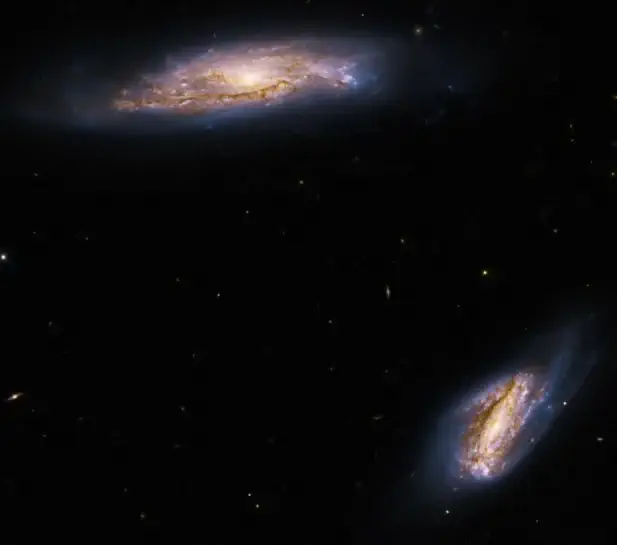 ثبت تصویر زیبا از دو کهکشان نزدیک به هم توسط تلسکوپ هابل