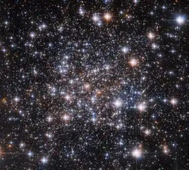 ثبت تصویر یک خوشه کروی نادر توسط تلسکوپ هابل
