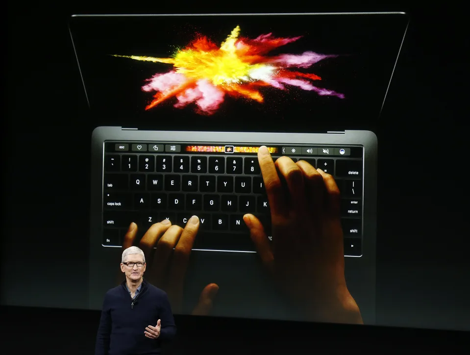 اپل بالاخره تاچ بار 13 اینچی مک بوک پرو را حذف کرد