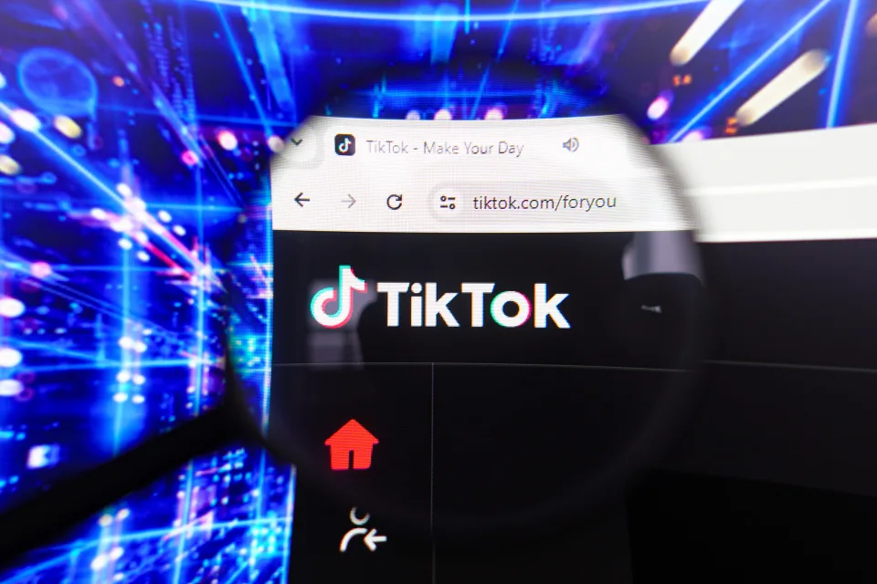 اتحادیه اروپا تحقیقاتی را در مورد TikTok Lite با اشاره به نگرانی های اعتیاد آغاز می کند