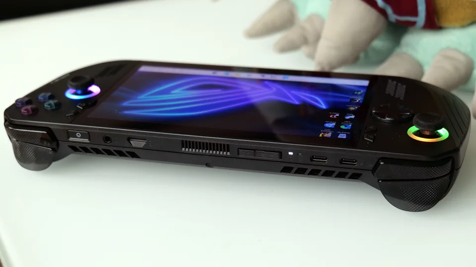 بررسی ASUS ROG Ally 4 بررسی ASUS ROG Ally