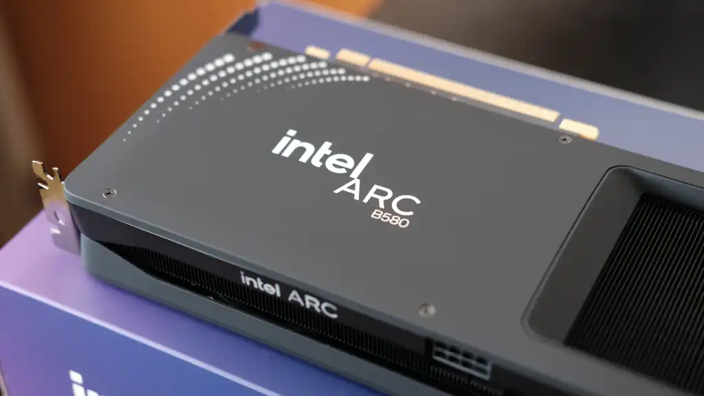 بررسی Intel Arc B580: اولین کارت گرافیک مقرون‌به‌صرفه شایسته‌ی این دهه