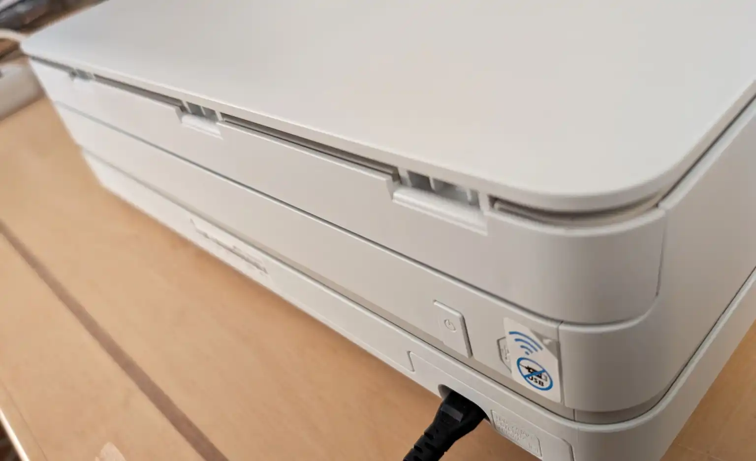 پرینتر جوهر افشان HP ظاهری زیبا دارد، اما خیلی مشکلساز است. 1 پرینتر جوهر افشان HP ظاهری زیبا دارد، اما خیلی مشکلساز است.