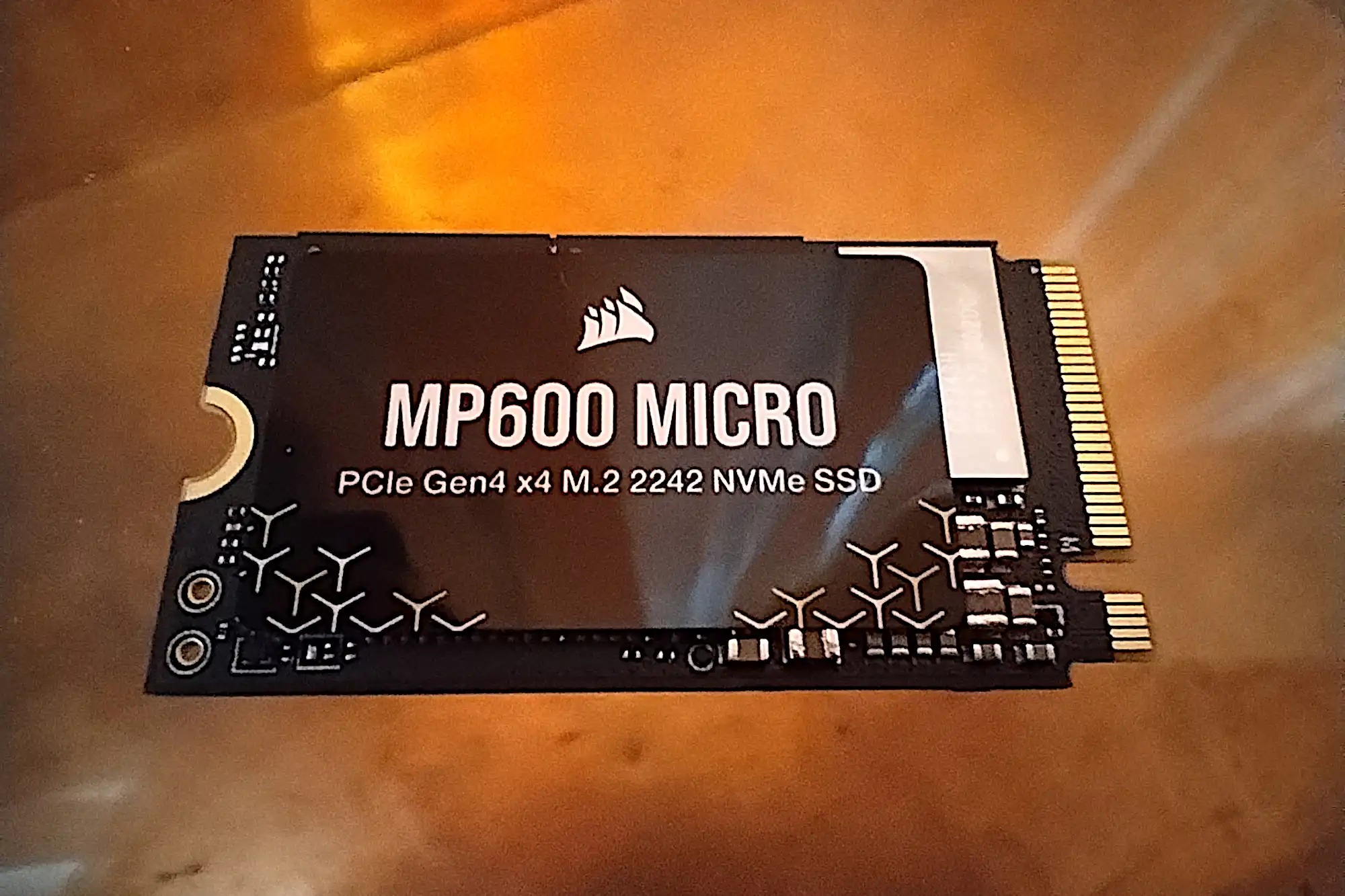 بهترین SSDهای PCIe 4.0 در سال 2025: برترین انتخابها از نظر متخصصان 5 Corsair MP600 Micro 2242 SSD - بهترین SSD با فرم فاکتور 2242