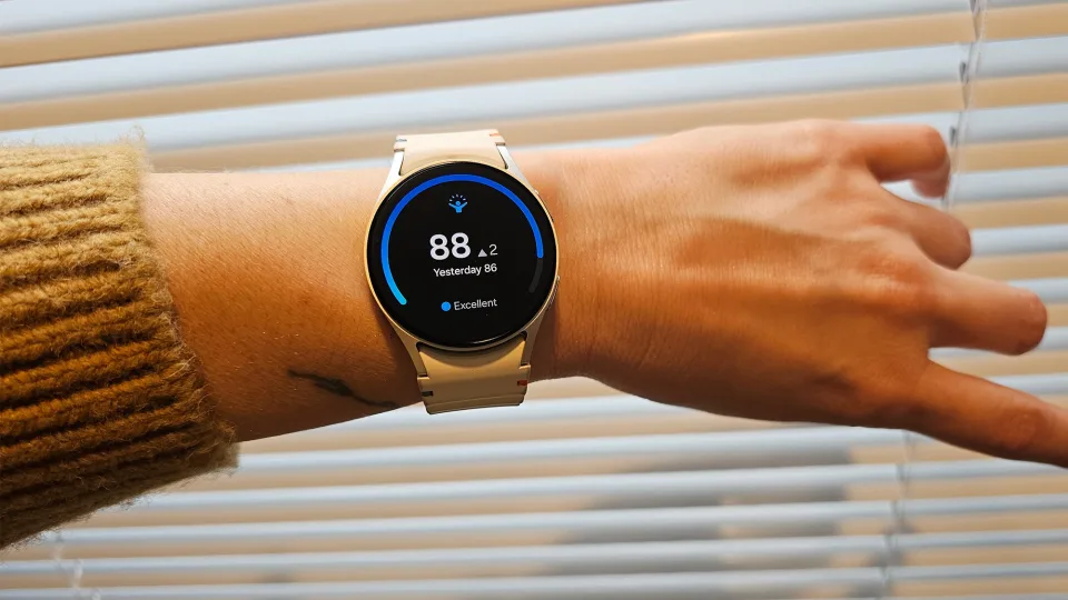 بررسی Samsung Galaxy Watch 7: دوباره کمی بهتر از نسخه قبلی خود است. 2 بررسی Samsung Galaxy Watch 7: دوباره کمی بهتر از نسخه قبلی خود است.