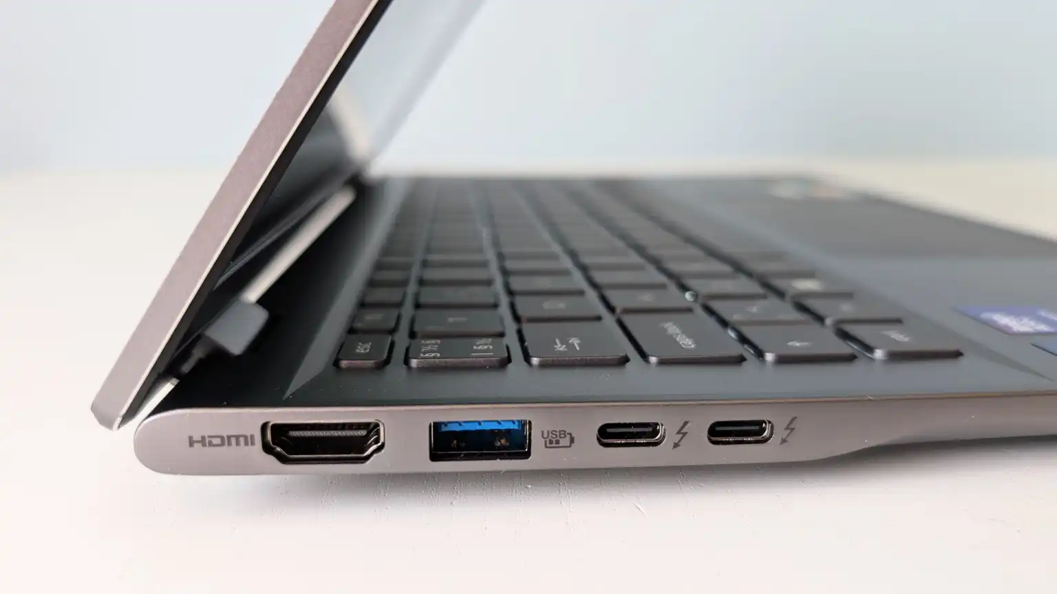 Acer Swift 14 AI SF14-51: هر آنچه مهم است – با قیمتی بینظیر 1 Acer Swift 14 AI SF14-51: هر آنچه مهم است – با قیمتی بینظیر