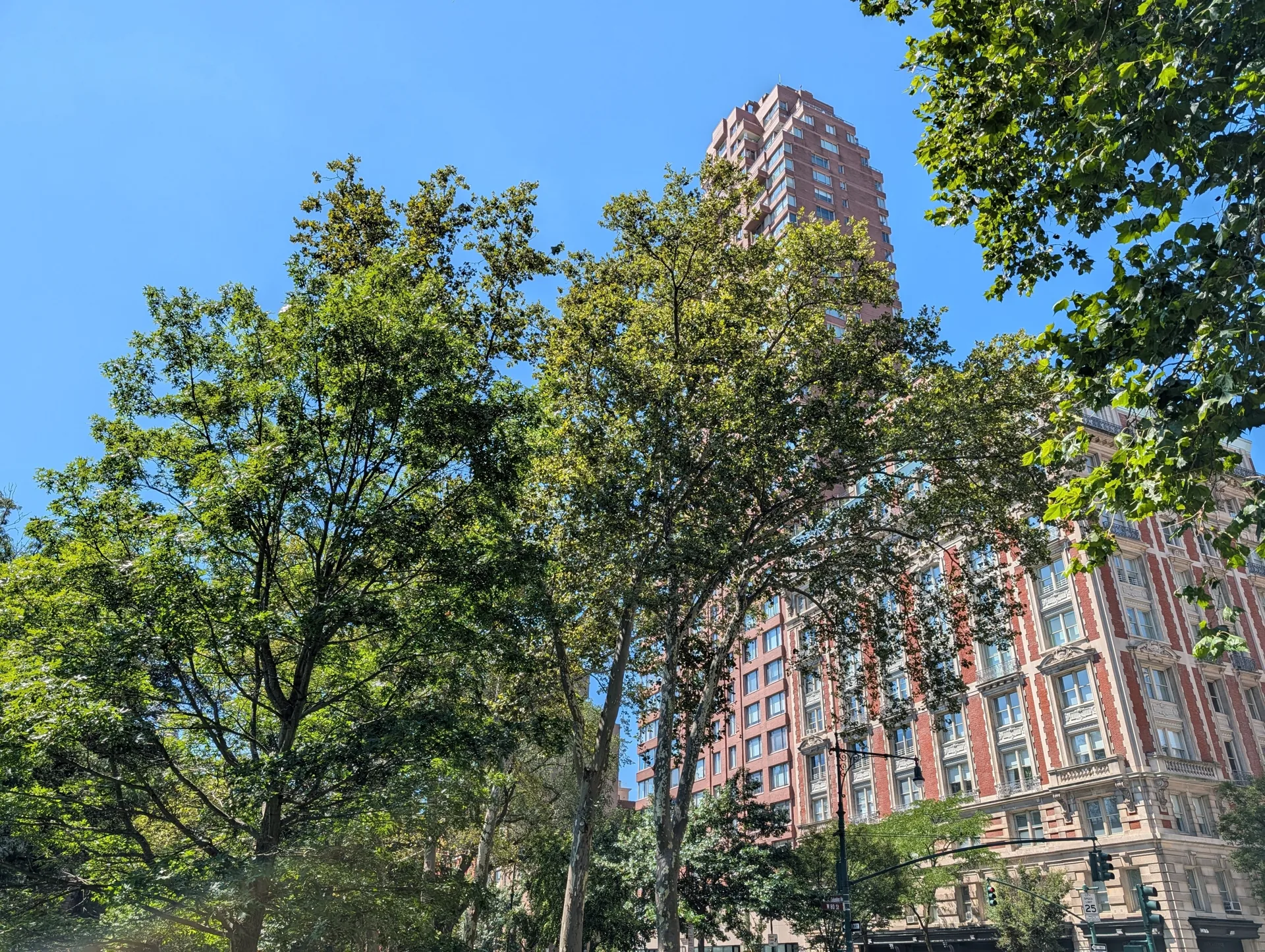 گوگل پیکسل 10 پرو ایکسال 13 گوگل پیکسل 10 پرو ایکسال