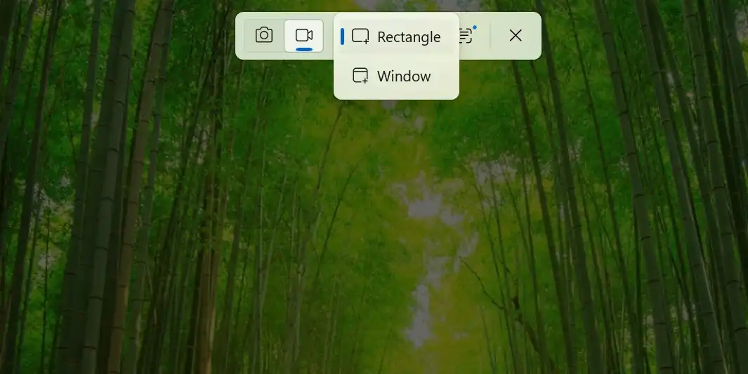 با استفاده از کلیدهای Win + Shift + R (ابزار Snipping Tool) می‌توانید از صفحه‌ی نمایش در ویندوز ۱۱ از یک پنجره‌ی مشخص برنامه‌ها فیلم‌برداری کنید.