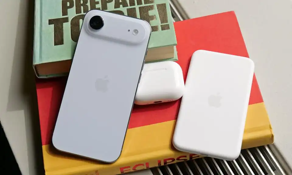 بررسی آیفون ایر: نازکی هدفمند 8 بررسی آیفون ایر: نازکی هدفمند