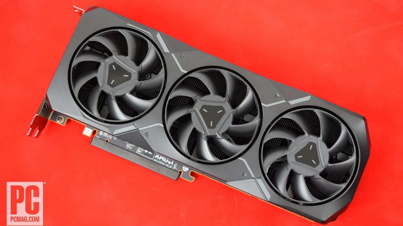 هشدار غلط: AMD تغییر در قابلیت انتقال توان از طریق USB-C کارتهای گرافیک RX 7900 را پس گرفت هشدار غلط: AMD تغییر در قابلیت انتقال توان از طریق USB-C کارتهای گرافیک RX 7900 را پس گرفت