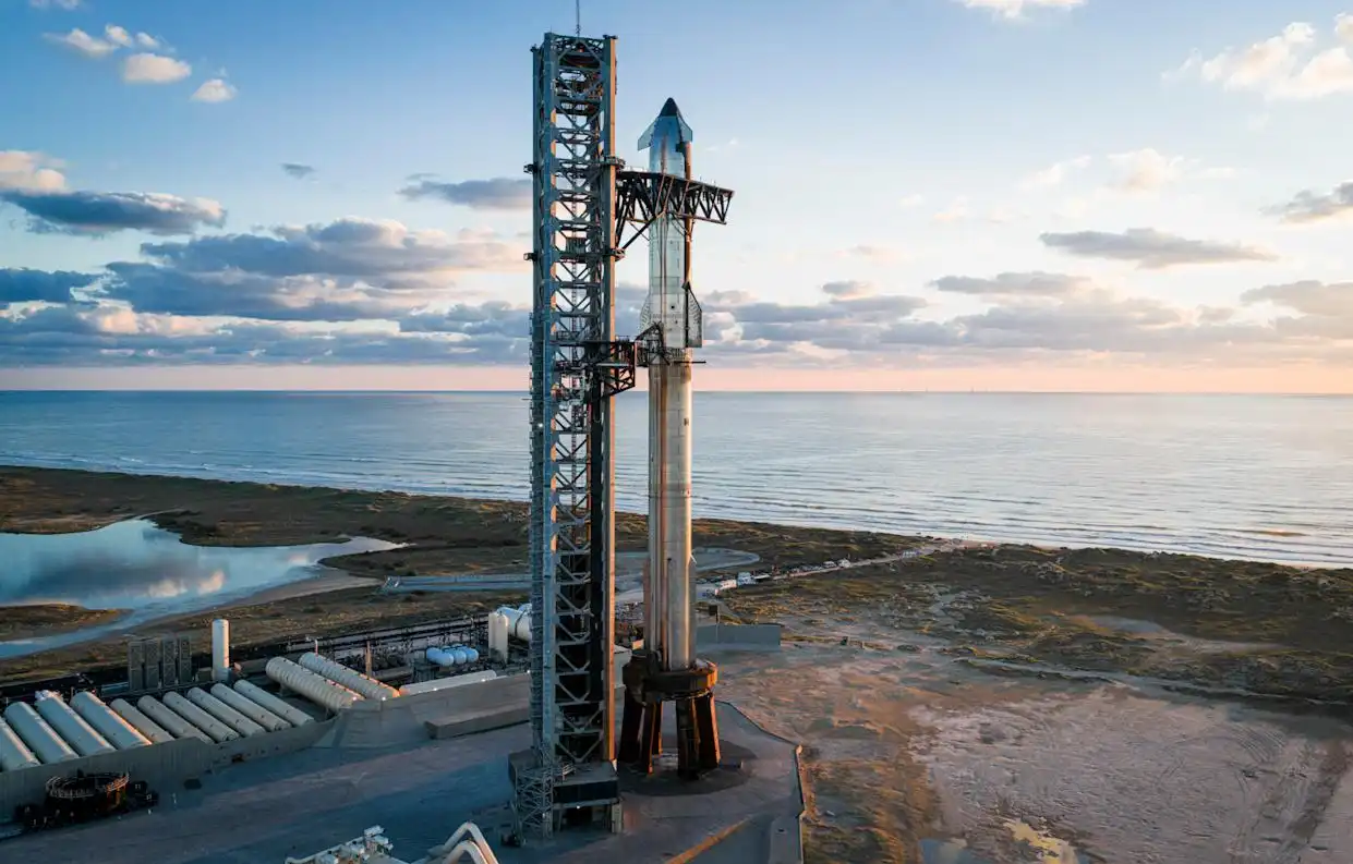 SpaceX در حال آماده‌سازی استارشیپ نسل بعدی پس از یک پرواز آزمایشی موفق است.
