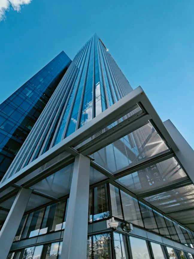 من از وانپلاس ۱۵ عصبانی نیستم، فقط ناامیدم. 15 من از وانپلاس ۱۵ عصبانی نیستم، فقط ناامیدم.