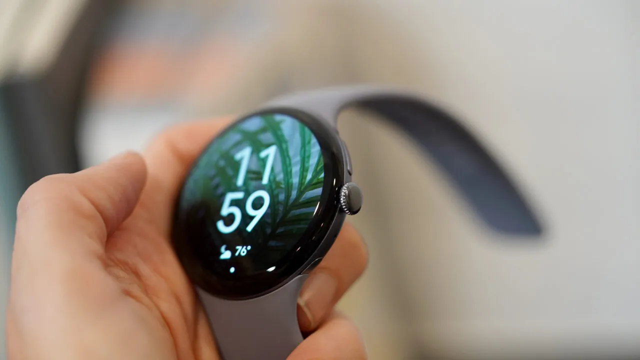 طراحی پیکسل واچ مانع پیشرفت آن می‌شود