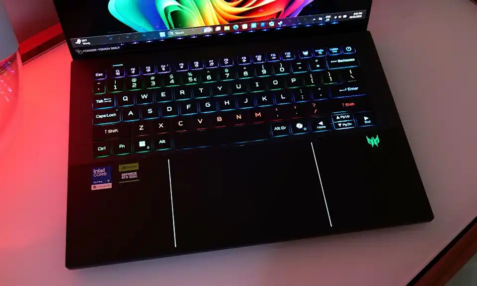 بررسی لپتاپ Acer Predator Triton 14 AI: یک لپتاپ گیمینگ واقعاً فوق قابل حمل 2 بررسی لپتاپ Acer Predator Triton 14 AI: یک لپتاپ گیمینگ واقعاً فوق قابل حمل