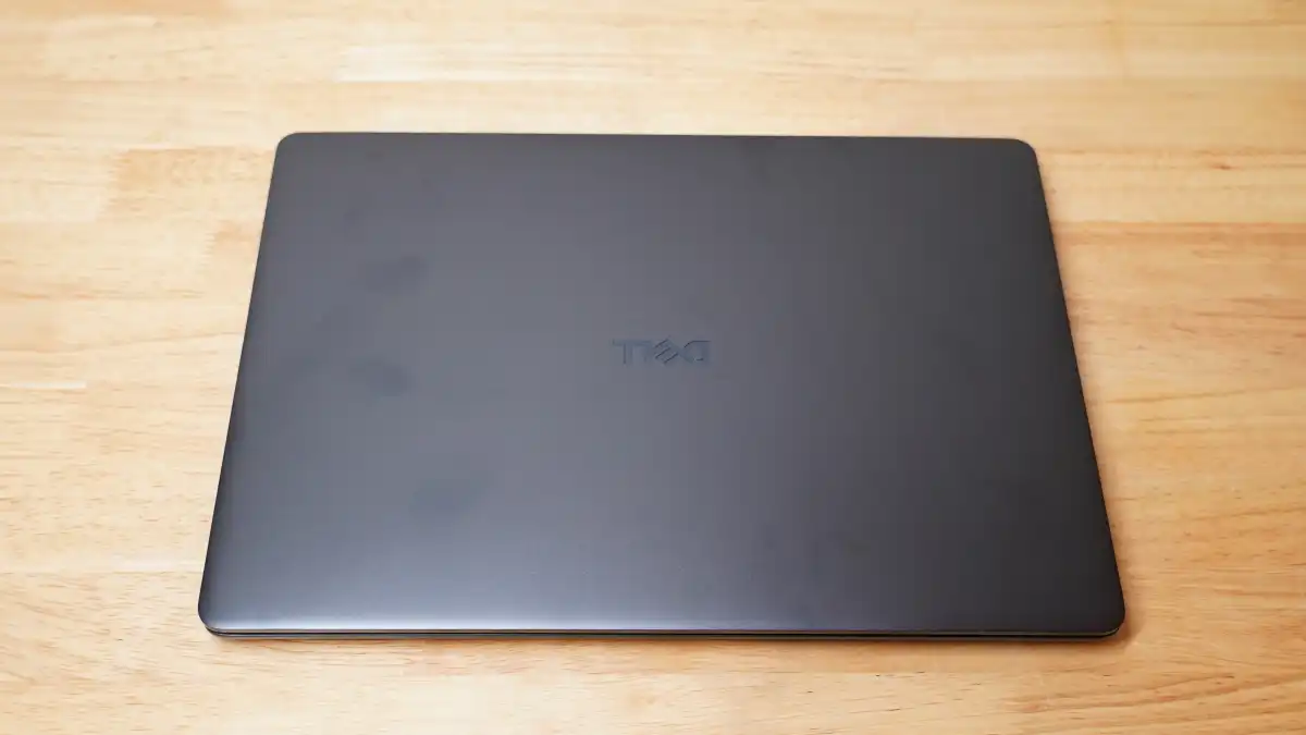 بررسی لپتاپ Dell 14S؛ نزدیک به ۳۶ ساعت شارژدهی باتری، اما با چندین نقطه ضعف 1 بررسی لپتاپ Dell 14S؛ نزدیک به ۳۶ ساعت شارژدهی باتری، اما با چندین نقطه ضعف