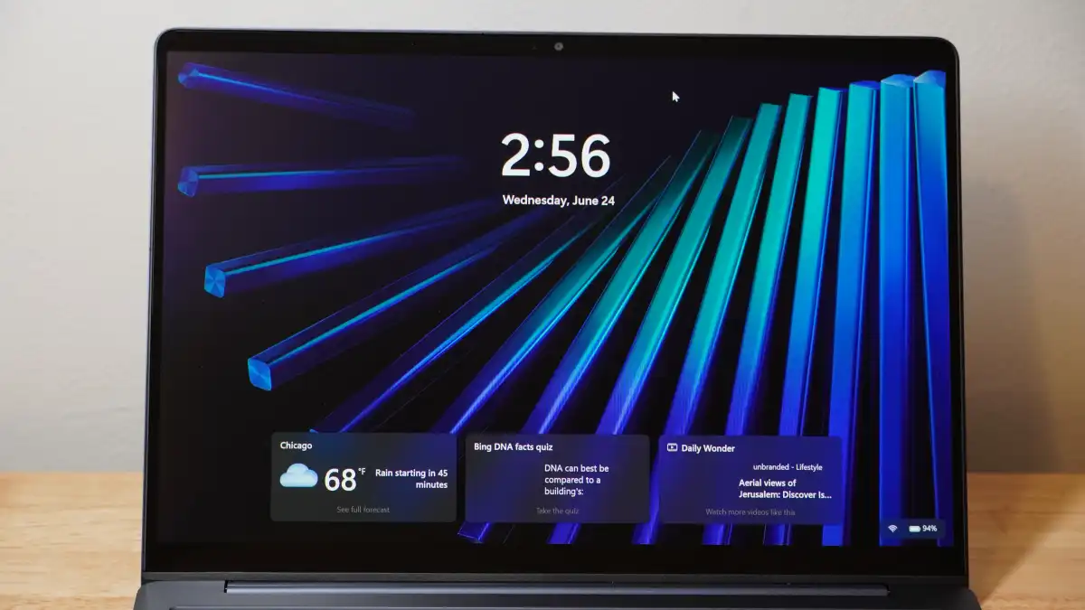 بررسی لپتاپ Dell 14S؛ نزدیک به ۳۶ ساعت شارژدهی باتری، اما با چندین نقطه ضعف 3 بررسی لپتاپ Dell 14S؛ نزدیک به ۳۶ ساعت شارژدهی باتری، اما با چندین نقطه ضعف