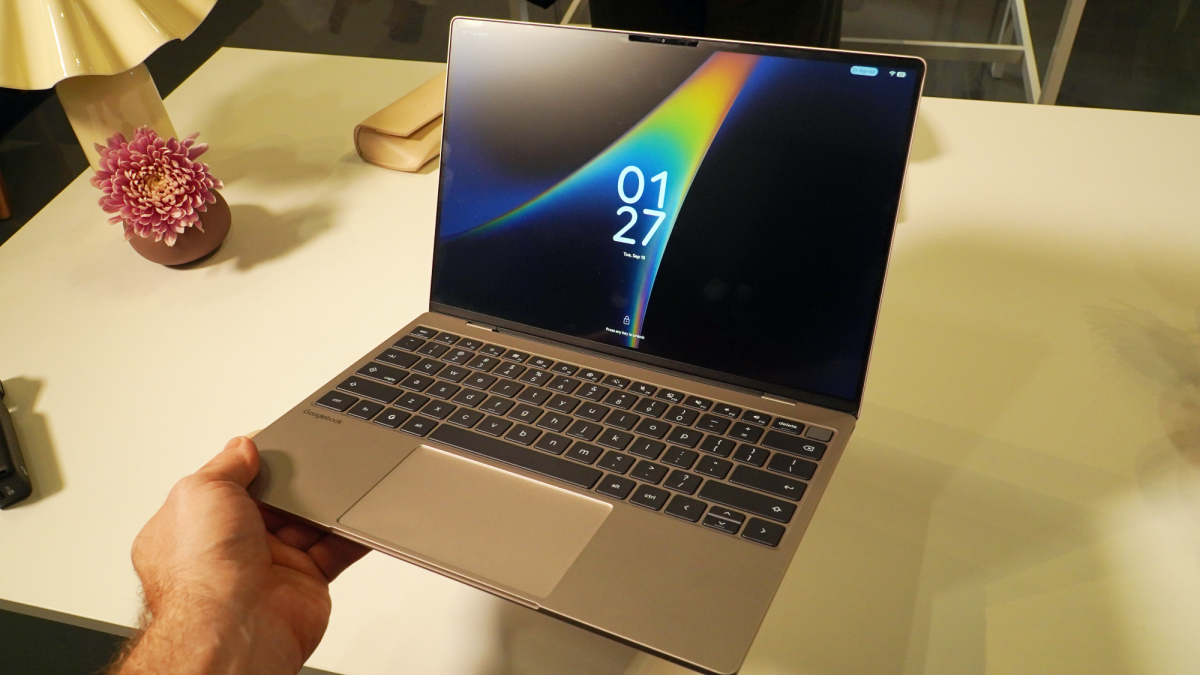 اولین Googlebook ها معرفی شدند؛ مشخصات و قیمت 5 لپتاپ جدید گوگل 3 اولین Googlebook ها معرفی شدند؛ مشخصات و قیمت 5 لپتاپ جدید گوگل